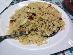 生菜丝腊肠炒饭-莅香岛港式餐厅(滨江道店)