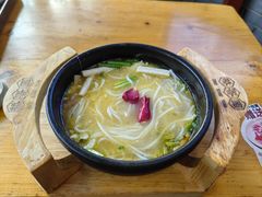 -桥香园过桥米线(国贸店)