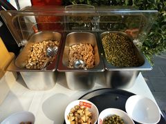 免费小吃（排队时打发时间）-胡大饭馆 24h(簋街总店)