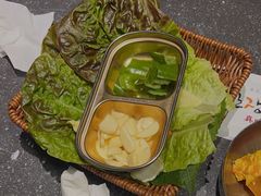 -草家酱蟹炭火烤肉店(珲春南路二店)