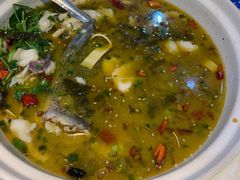 -魏铭鱼头捞饭(晋阳路店)