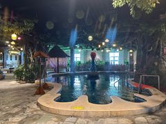 -泉城欧乐堡戏水湾艺术养生温泉