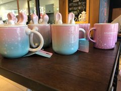 -星巴克臻选(莘庄仲盛店)