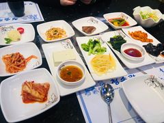 -青松馆韩国料理(香港中路佳世客店)