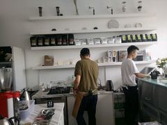 -UNI UNI(环亚凯瑟琳店)