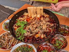 -鸿顺老铁锅美蛙鱼府(解放碑店)