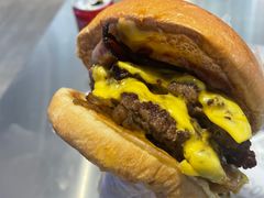 -TRIPS BURGER(大钟寺店)