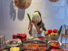 -渝嘴小老弟老火锅(华新村店)