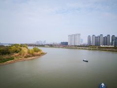 -南京眼步行桥