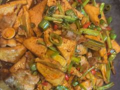 -路边边.炒菜烧烤.音乐餐厅(良乡长虹店)