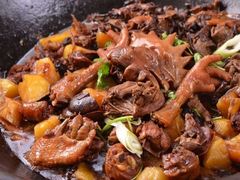 -咱屯子铁锅炖直营店(保利店)