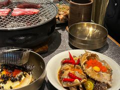 -草家酱蟹炭火烤肉店(珲春南路二店)