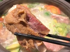 -云海肴·汽锅鸡·云南菜(天山百盛优客店)