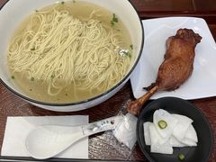 -百年老字号·观振兴蟹黄面·三虾面·苏式面(观前街富仁坊巷店)