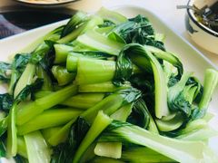 -鑫悦楼煎蟹·16年海鲜大排档
