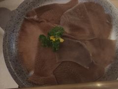 -左庭右院鲜牛肉火锅(金山万达店)