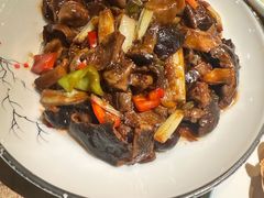 -东口码头·烧鸽子·鱼头泡饼·地方菜(金鹰悦城店)
