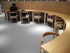 -广州市白云区图书馆