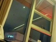 -卡罗酒店(东门晒布地铁站店)