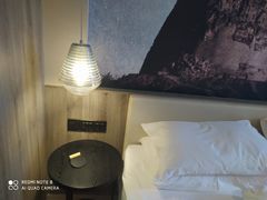-榆林榆阳西路火车站亚朵酒店