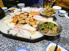 -宏宏无烟石板烧烤