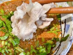 -毛辣果·贵州红酸汤牛肉火锅(西单店)