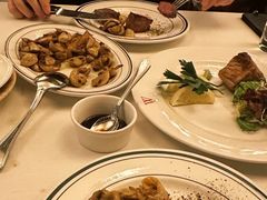 -Wolfgang’s Steakhouse 沃夫冈牛排馆(上海白玉兰广场店)
