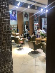 -环球蝶上美业连锁