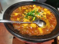 碎肉豆腐-小六汤包砂煲菜(文景路店)