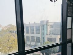 -沪华海鲜大酒楼(南汇店)