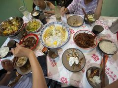 -堂瓦里·33年传统赣菜(第一街区店)