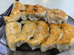 鲜肉韭菜煎饺-芬芳甜品(同福路店)