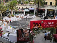 -亚龙湾亚泰商业街