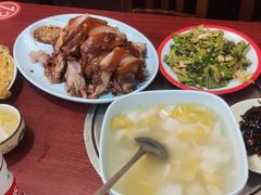 -聚首堂·特色小吃·肘子(什刹海德胜门店)