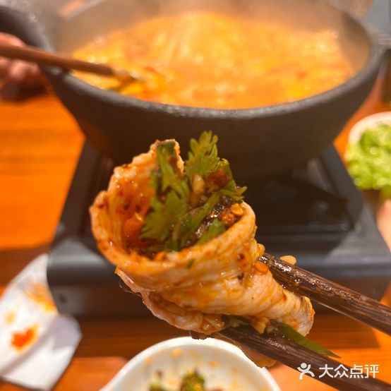 黔幺幺贵州酸汤牛肉火锅(万达金街店)