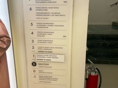 -文艺复兴百货(米兰大教堂广场店)