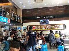 -覃记海鲜美食餐厅