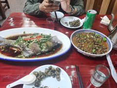 -芦茨金富饭庄·25年老字号·专做稻草鸡