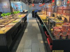 -牛里牛气· 榴莲海鲜鲜牛肉自助火锅·烤肉(横岗店)