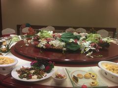 -顺峰海鲜酒楼(省府店)