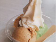-古老冰山特色冰淇淋店(艾提尕尔店)
