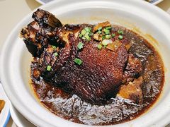-老码头黑皮肘子锅包肉(赣水路店)