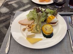 -前海华侨城JW万豪酒店·都会尚膳自助餐厅·熟成牛排海鲜酒水畅飨