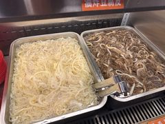 -言玖鲜火锅串串披萨自助(益田假日店)