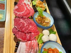 -明洞阿姨·韩式酱蟹烤肉·创意料理(三元桥店)