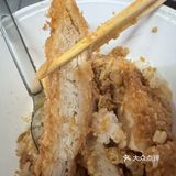 今天的午饭就选这个了！猪排配米饭