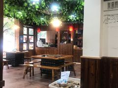 大堂-三里屯土灶炖公鸡地锅鸡(江东店)