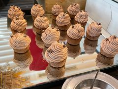 -圣丰索菲特·2 On 988 Café 自助餐厅