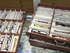 -广州宝岛眼镜武汉和光眼镜市场西区店