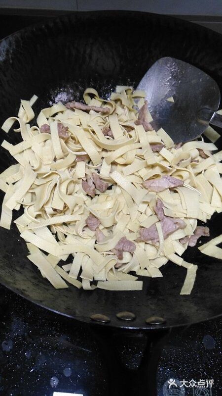 仙女小厨房~猪肉韭菜炒豆皮